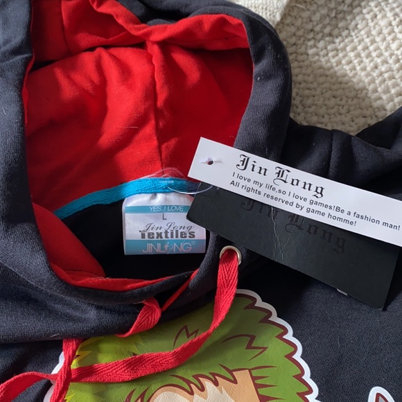 Roronoa Zoro Hoodie - Picture 4 of 4